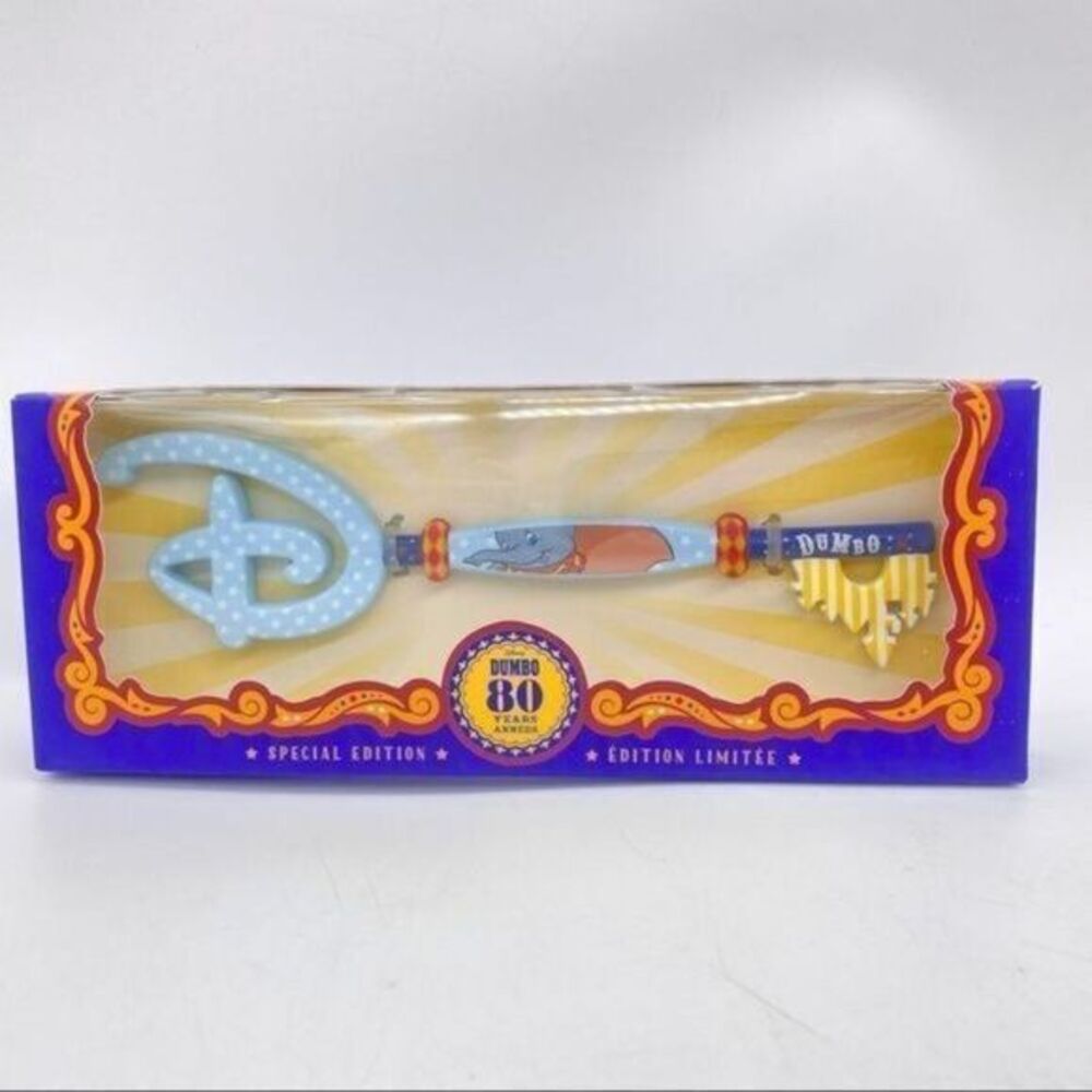 Disney Dumbo 80th Anniversary Special Edition Collectible Key New